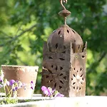 Domaine Des Deux Cedres Bed & Breakfast 3*