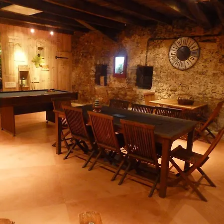 Domaine Des Deux Cedres